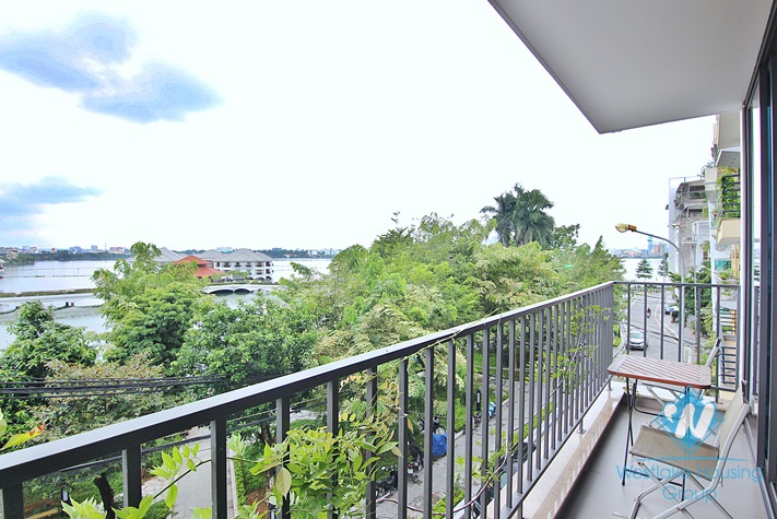 Lake view two bedrooms apartment for rent in Tu Hoa, Tay Ho