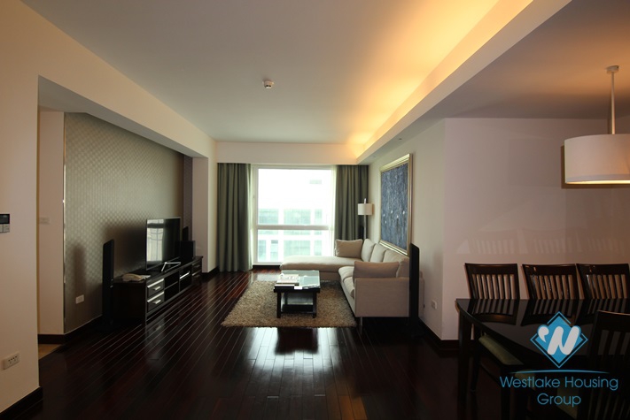 A splendid 3 bedroom apartment for rent in Fraser Suites, Tay Ho 