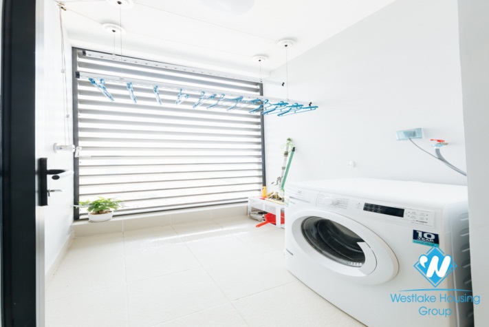 A stunningly beautiful apartment for rent in Vinhomes Metropolis
