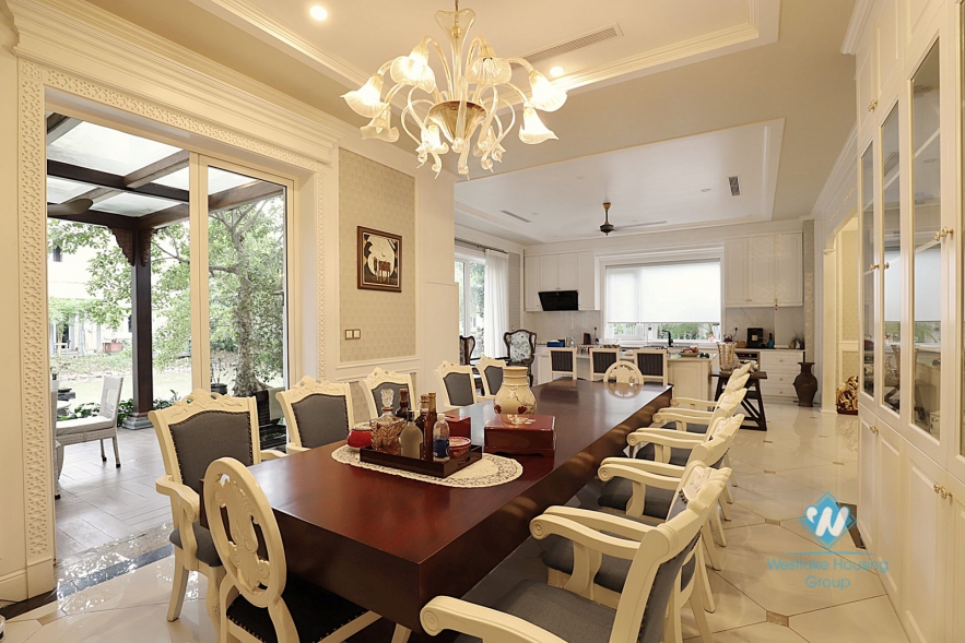 Detached Ambassador standard villa to lease in Vinhomes Riverside Hanoi