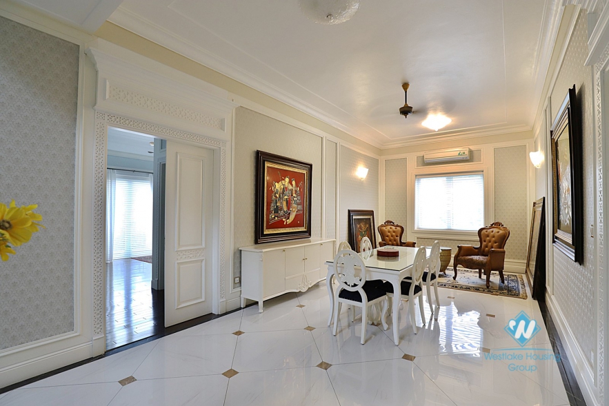 Detached Ambassador standard villa to lease in Vinhomes Riverside Hanoi