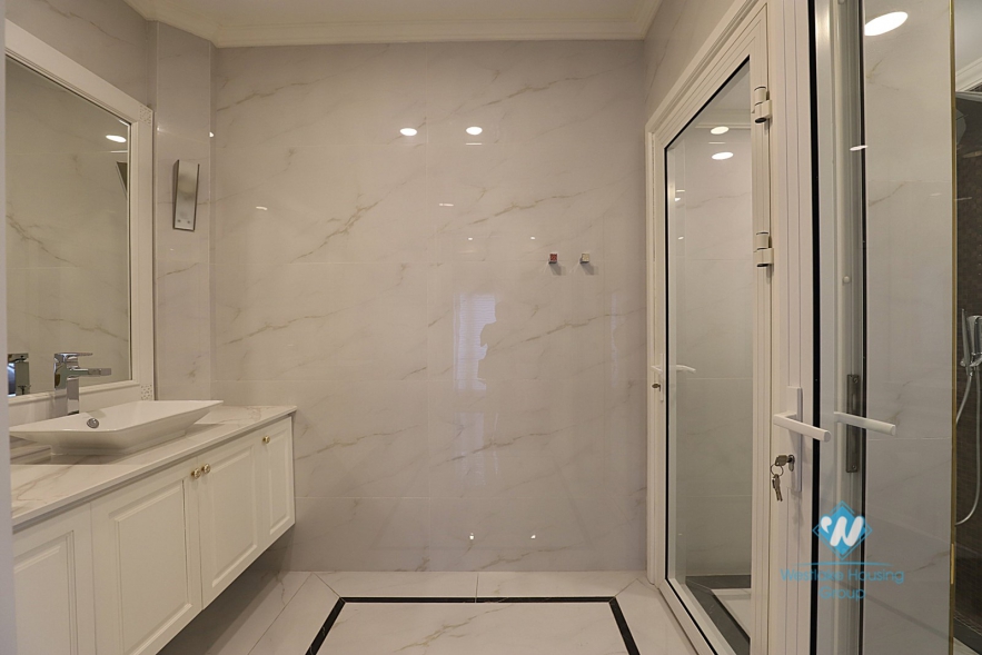 Detached Ambassador standard villa to lease in Vinhomes Riverside Hanoi