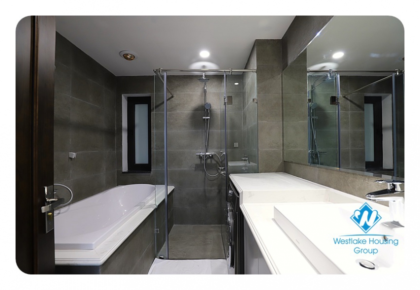 Magnificent 2-bedroom apartment on Kim Ma Thuong Str.