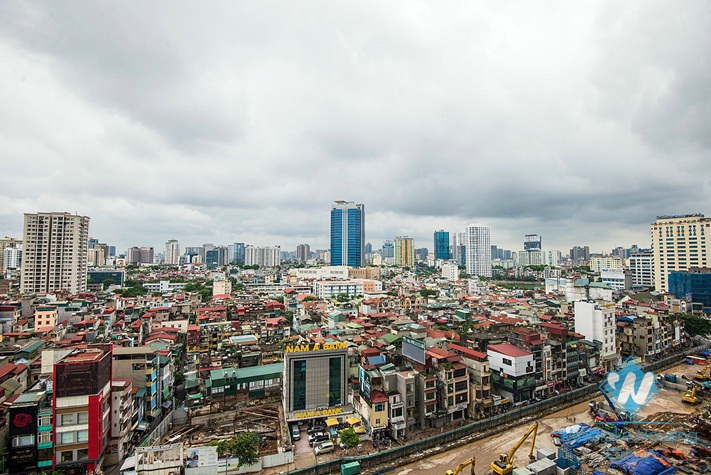 Luxury apartment with lots of light and space and breaking view  2 bedrooms for rent in Metropolis