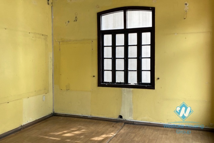 Nice house for restaurants, office for rent in Tay ho, Ha noi