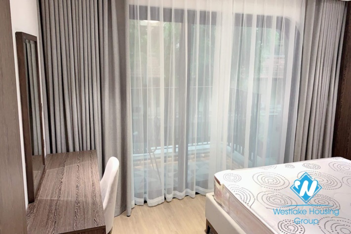  A beautiful lake- view 2 bedrooms apartment with full of light for rent in Truc Bach