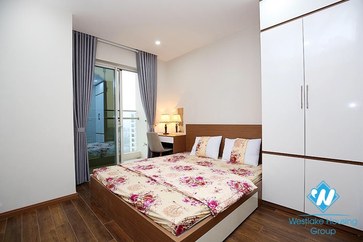 A lovely apartment with 2 bedrooms for rent in Ciputra L Tower