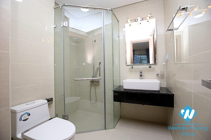A lovely apartment with 2 bedrooms for rent in Ciputra L Tower