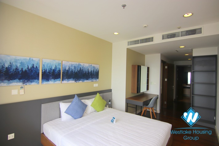 A Luxury High-End 4 bedrooms apartment for rent in Lancaster