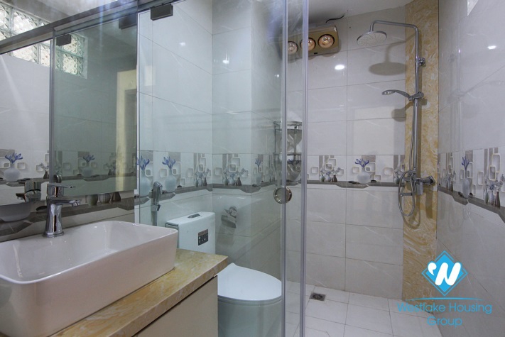 A nicely one bedroom apartment for rent in Vong Thi st, Tay Ho