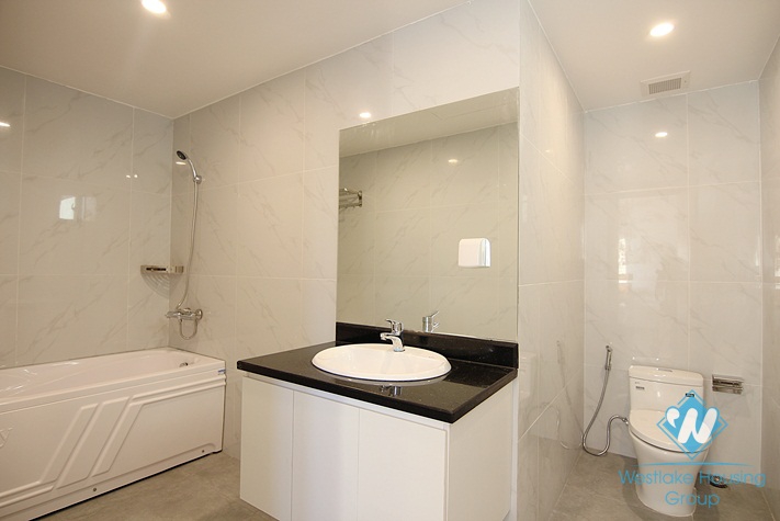 Brand new 2 bedroom apartment on high floor for rent in Trinh cong son, Tay ho