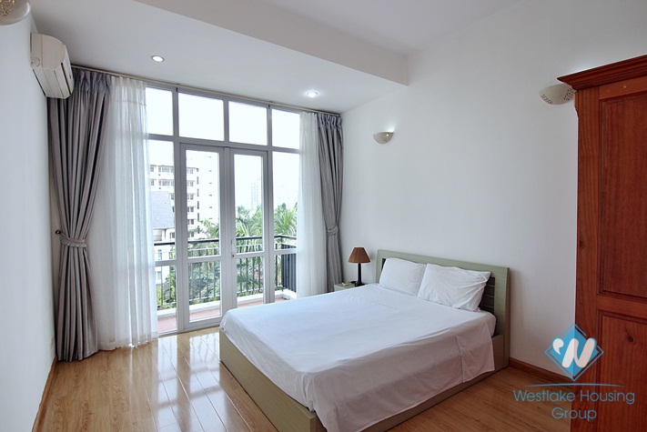 Spacious 2 bedroom apartment with lot of natural light in Tay ho, Ha noi