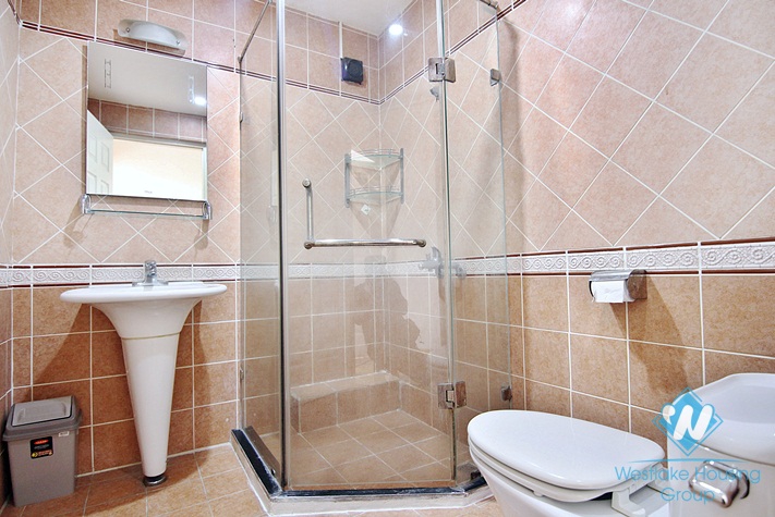 Spacious 2 bedroom apartment with lot of natural light in Tay ho, Ha noi