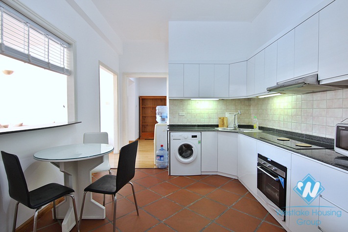 Spacious 2 bedroom apartment with lot of natural light in Tay ho, Ha noi