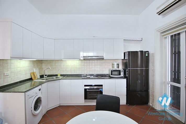 Spacious 2 bedroom apartment with lot of natural light in Tay ho, Ha noi
