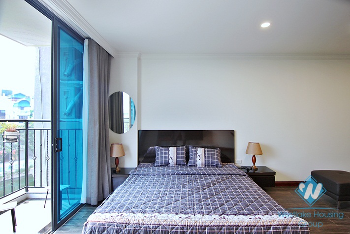 Brand new studio with beautiful lake view in Tay ho, Ha noi