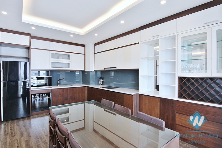 Beautiful and modern 2 bedroom apartment for rent in To ngoc van, Tay ho, Hanoi