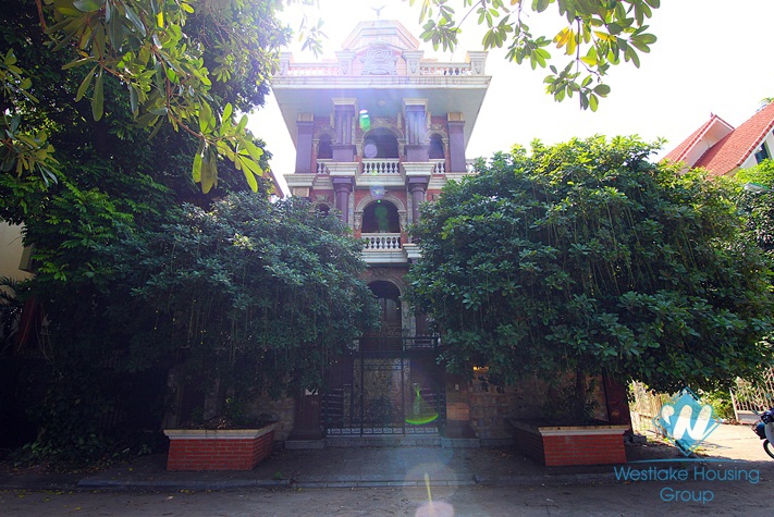 Unique 4 bedroom house for rent in Tay ho, Hanoi