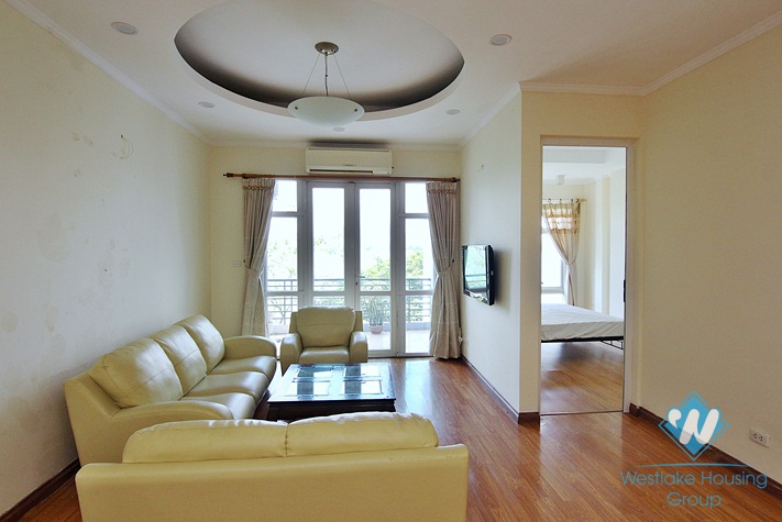 Spacious 3 bedroom apartment with lake view in Tay ho, Ha noi