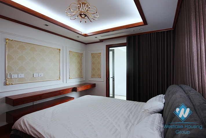 Beautiful brand new 3 bedroom apartment for rent in D'Leroi Soleil, Xuan dieu, Tay ho
