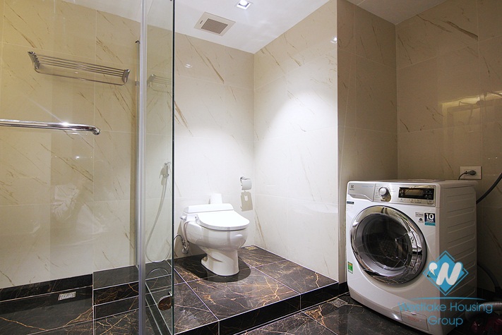 Beautiful brand new 3 bedroom apartment for rent in D'Leroi Soleil, Xuan dieu, Tay ho