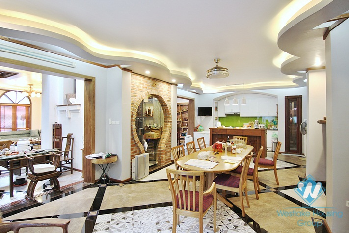 A gorgeous newly renovated villa for rent in Tay ho, Ha noi
