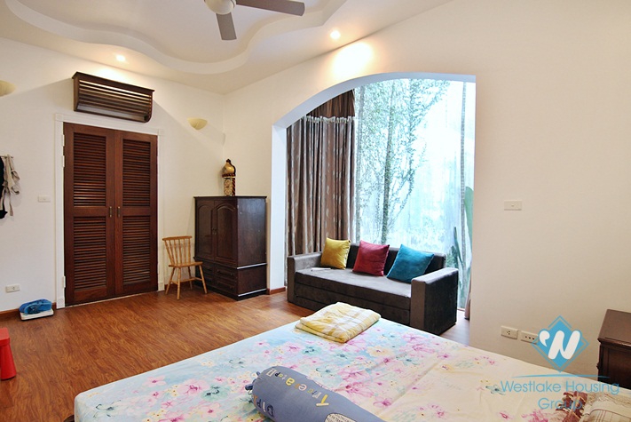 A gorgeous newly renovated villa for rent in Tay ho, Ha noi
