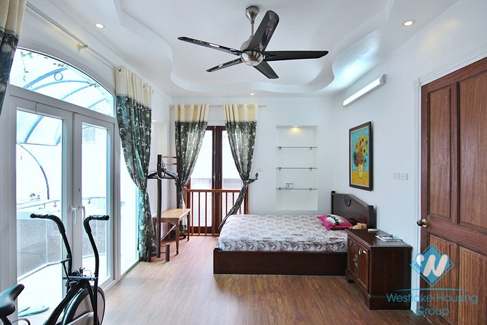 A gorgeous newly renovated villa for rent in Tay ho, Ha noi