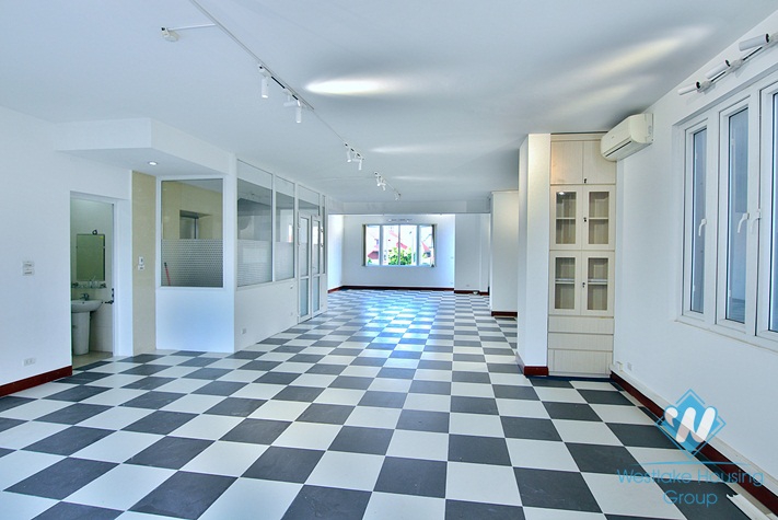 Spacious office space for rent in To ngoc van, Tay ho, Ha noi