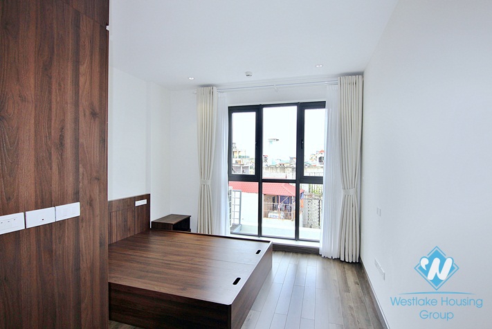 A beautiful  03+ bedrooms apartment on 5th floor for rent in Tay Ho, Ha Noi