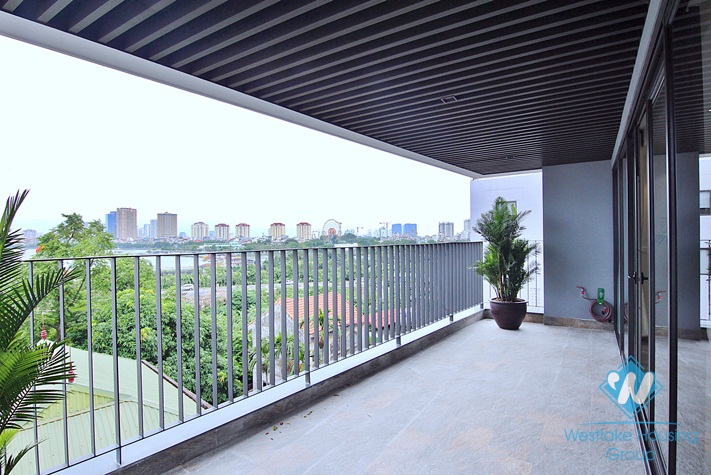 A beautiful  03+ bedrooms apartment on 5th floor for rent in Tay Ho, Ha Noi