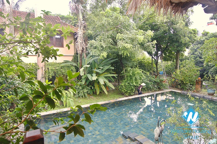 A four-bedroom, garden and swimming pool for rent in Ngoc Thuy near French International School