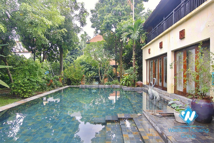 A four-bedroom, garden and swimming pool for rent in Ngoc Thuy near French International School