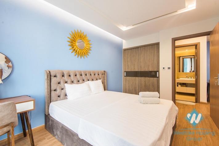 A lovely quiet apartment in Vinhomes Metropolis for rent
