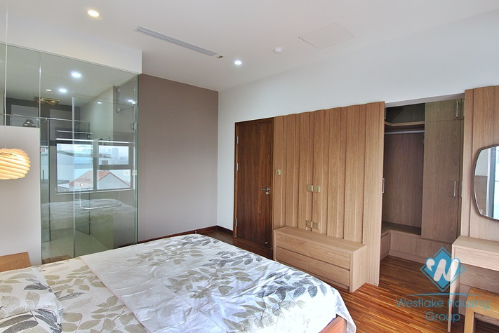 Lake view 4 bedrooms apartment for rent in Dang Thai Mai, Tay Ho, Ha Noi
