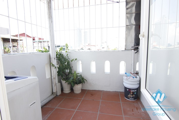 Cheap studio for rent in Quan Thanh, Hoan Kiem