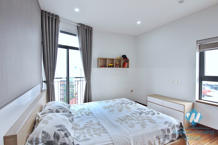 Lake view 4 bedrooms apartment for rent in Dang Thai Mai, Tay Ho, Ha Noi