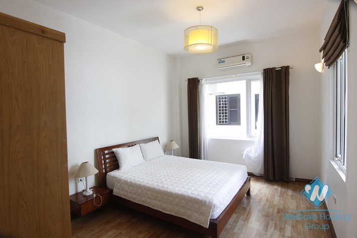 An affordable 2 bedrooms apartment for rent in Dao Tan, Ba Dinh