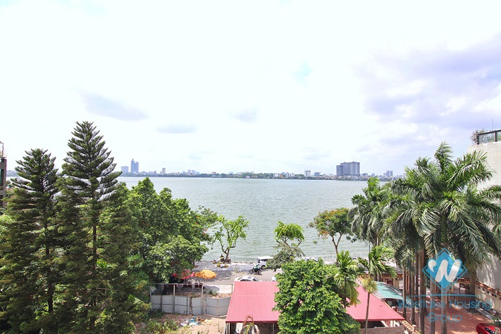 Nice serviced apartment for rent in Dang Thai Mai, Tay Ho, Ha Noi