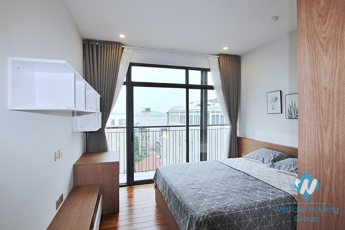 Lake view 4 bedrooms apartment for rent in Dang Thai Mai, Tay Ho, Ha Noi