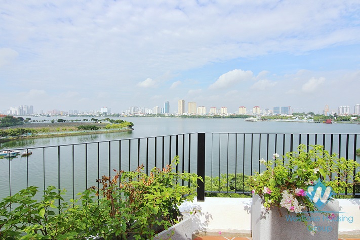 Spectacular lake view apartment for rent in To Ngoc Van st, Tay Ho, Ha Noi