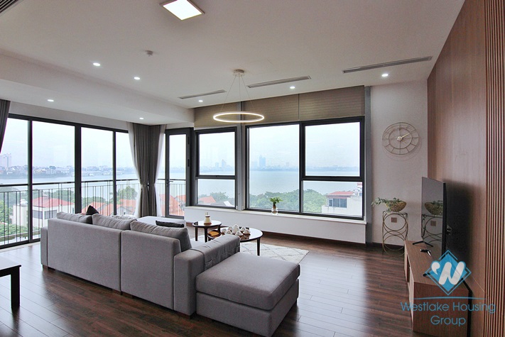Lake view 4 bedrooms apartment for rent in Dang Thai Mai, Tay Ho, Ha Noi
