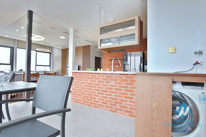 Lake view 4 bedrooms apartment for rent in Dang Thai Mai, Tay Ho, Ha Noi