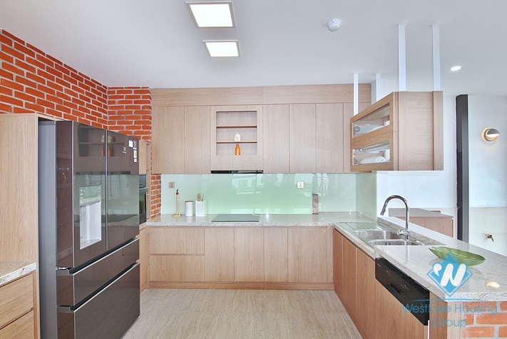 Lake view 4 bedrooms apartment for rent in Dang Thai Mai, Tay Ho, Ha Noi