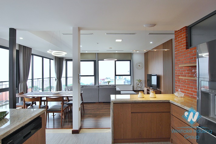 Lake view 4 bedrooms apartment for rent in Dang Thai Mai, Tay Ho, Ha Noi