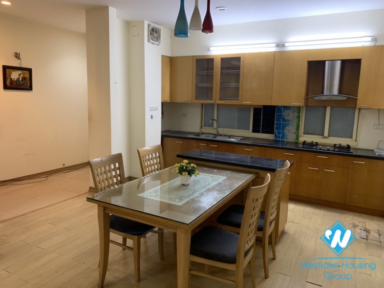 3-bedroom apartment on Nguyen Chi Thanh Str.