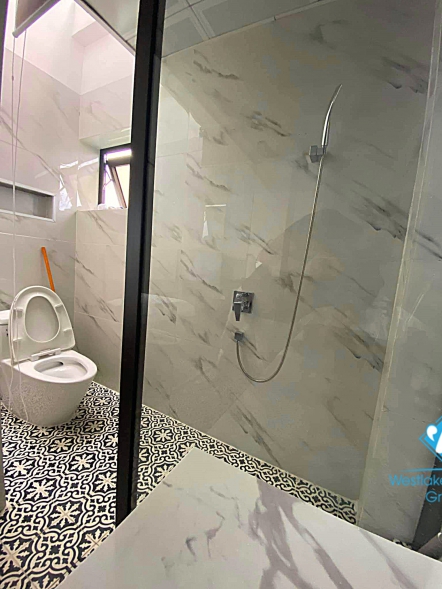 Elegant 1-bedroom apartment on Ho Tung Mau Str