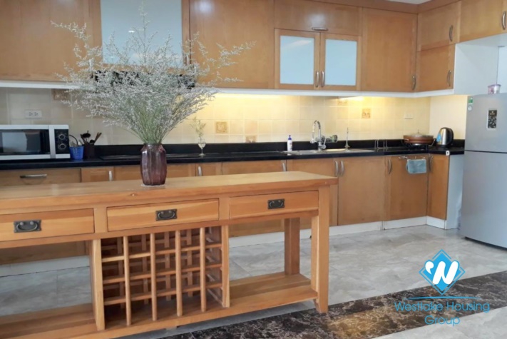  Superior 2 Bedroom Apartment in Platinum Building for rent