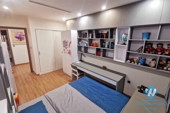 A brand new 4 bedroom apartment for rent in Skylake Pham Hung