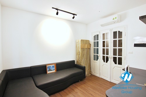 Spacious and bright 3 bedrooms apartment for rent on Au Co, Tay Ho, Hanoi